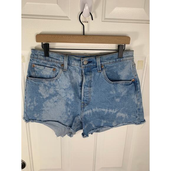 Levi's 501 High Rise Cut-Off Bleach Denim Shorts Women’s Size 30 - Picture 1 of 5
